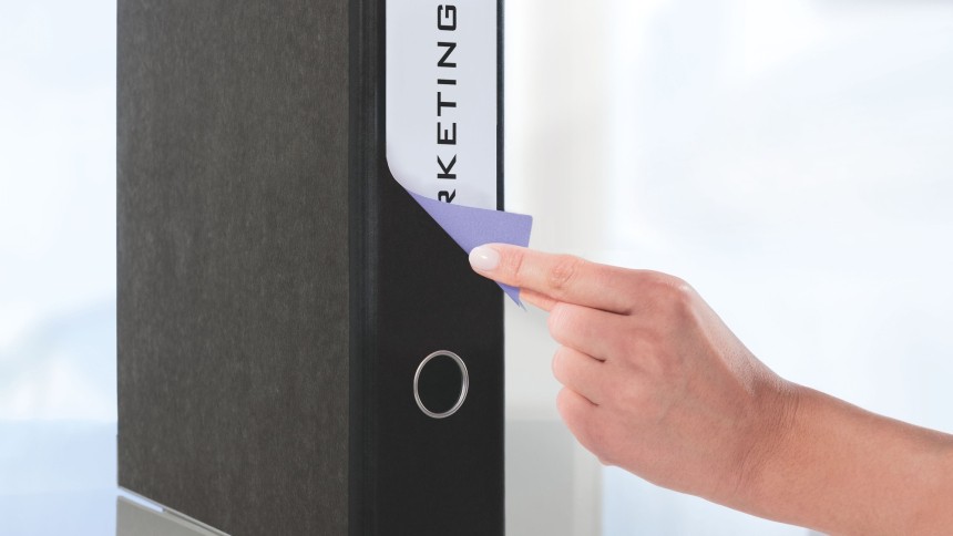 Etikete registrator odstranljive del
