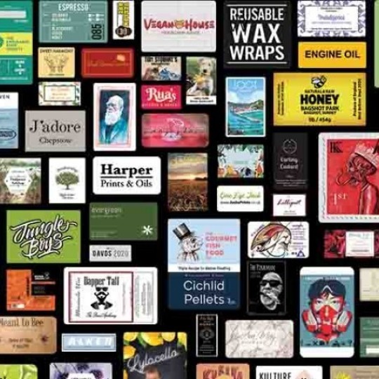 Slika prikazuje množico različni logotipov