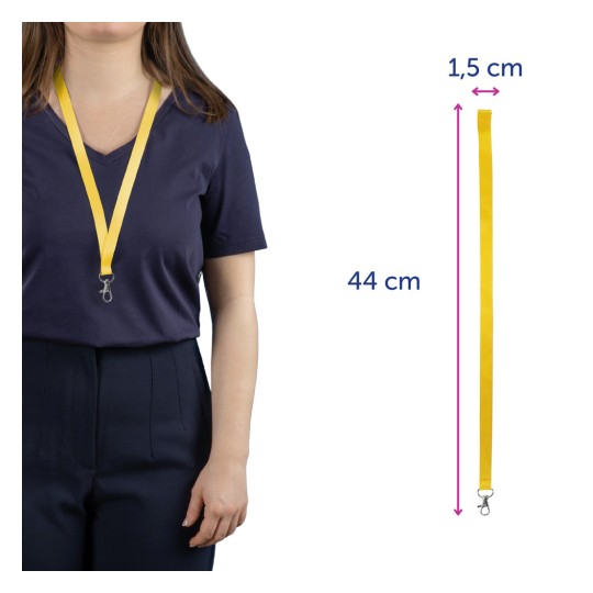 Slika prikazuje osebo, oblečeno v mornarsko majico z rumeno vrvico okoli vratu. Vrvica je z dimenzijami: dolžina 44 cm in širina 1,5 cm.