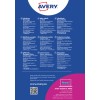 Slika vključuje informacije o Averyjevih samolepilnih imenskih značkah, ki vsebujejo podrobnosti v več jezikih glede njihove uporabe, dizajna in nasvetov za tiskanje. Promovira izdelke in vključuje kontaktne informacije za službo za pomoč strankam.